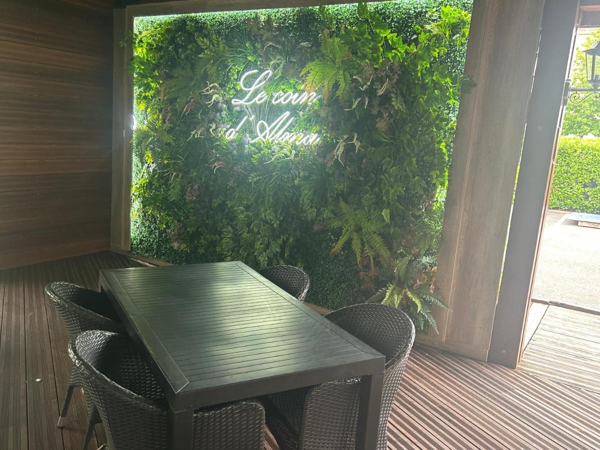 Hotel Restaurant Clement Ader Muret Exterior photo